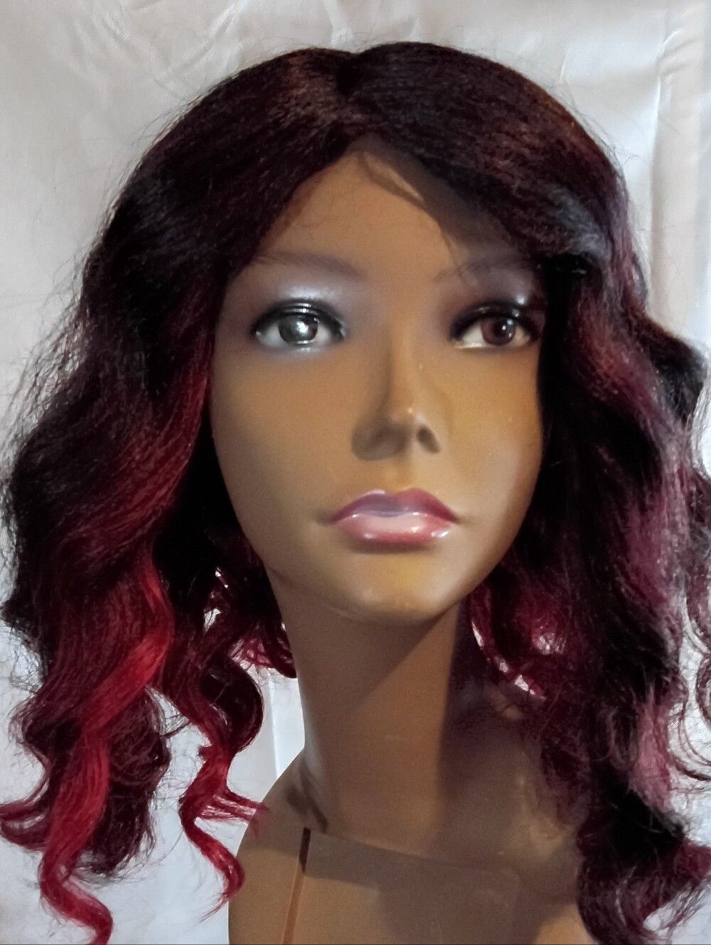 Women's Burgundy Ombre Wavy Wig - Stylish Everyday Look